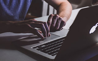 乐鱼体育官方网站-强势限薪，中超未来如何？