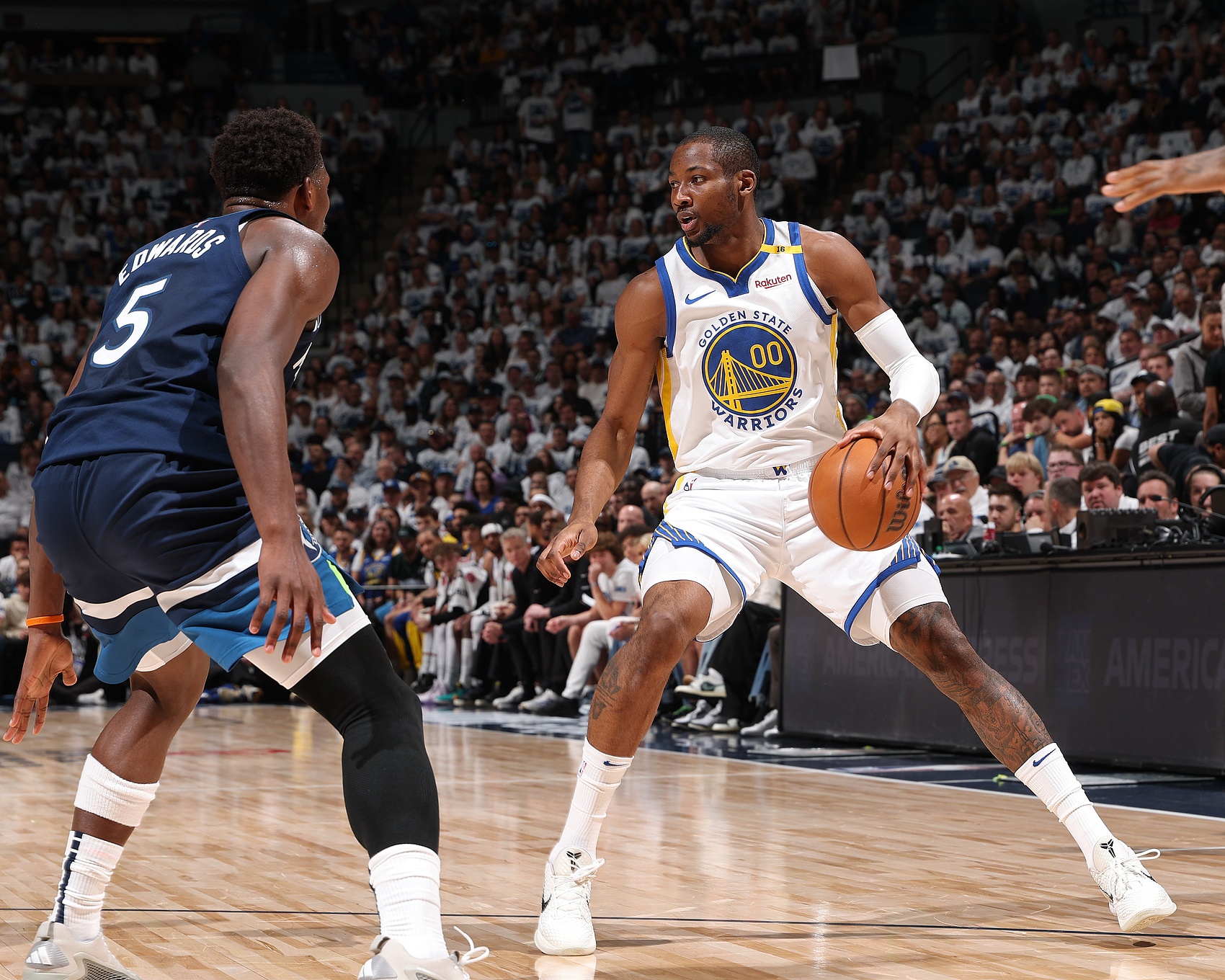 ⌚️勇士在等待霍福德的决定 也与多支球队在谈库明加